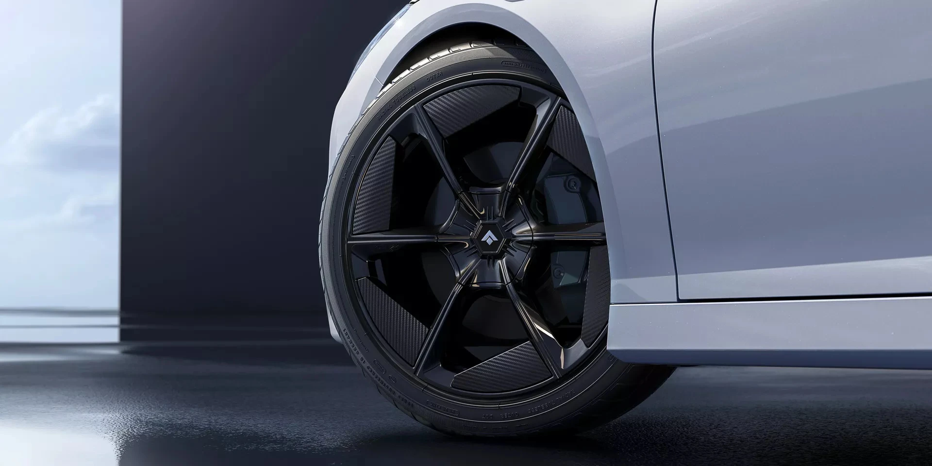 Aion Hyper GT 710 Supercharged wheels view