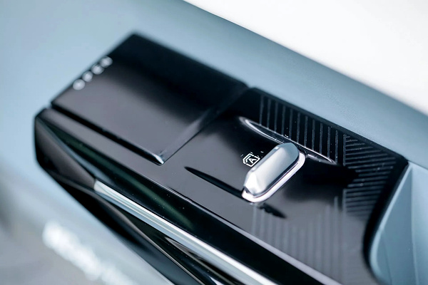 Aion Hyper GT 710 Supercharged details view