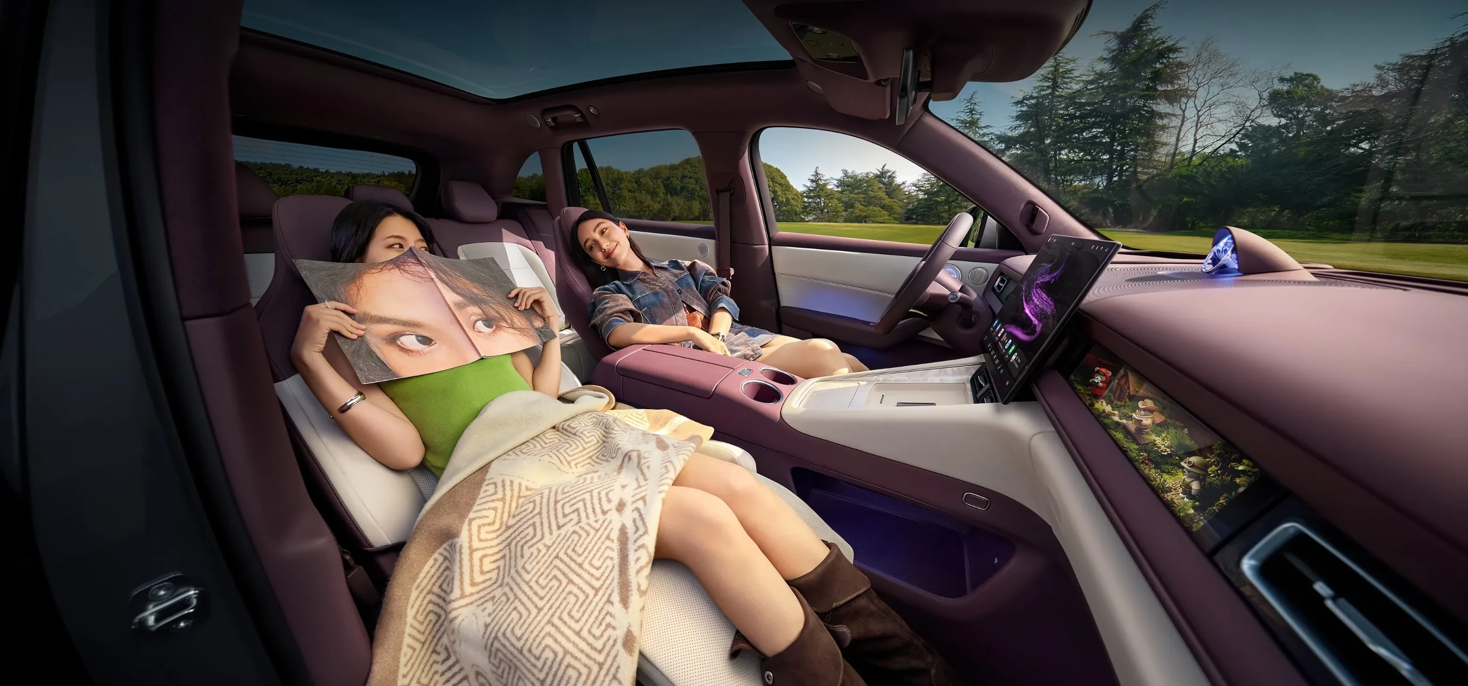 AITO M6 RWD frontseats view