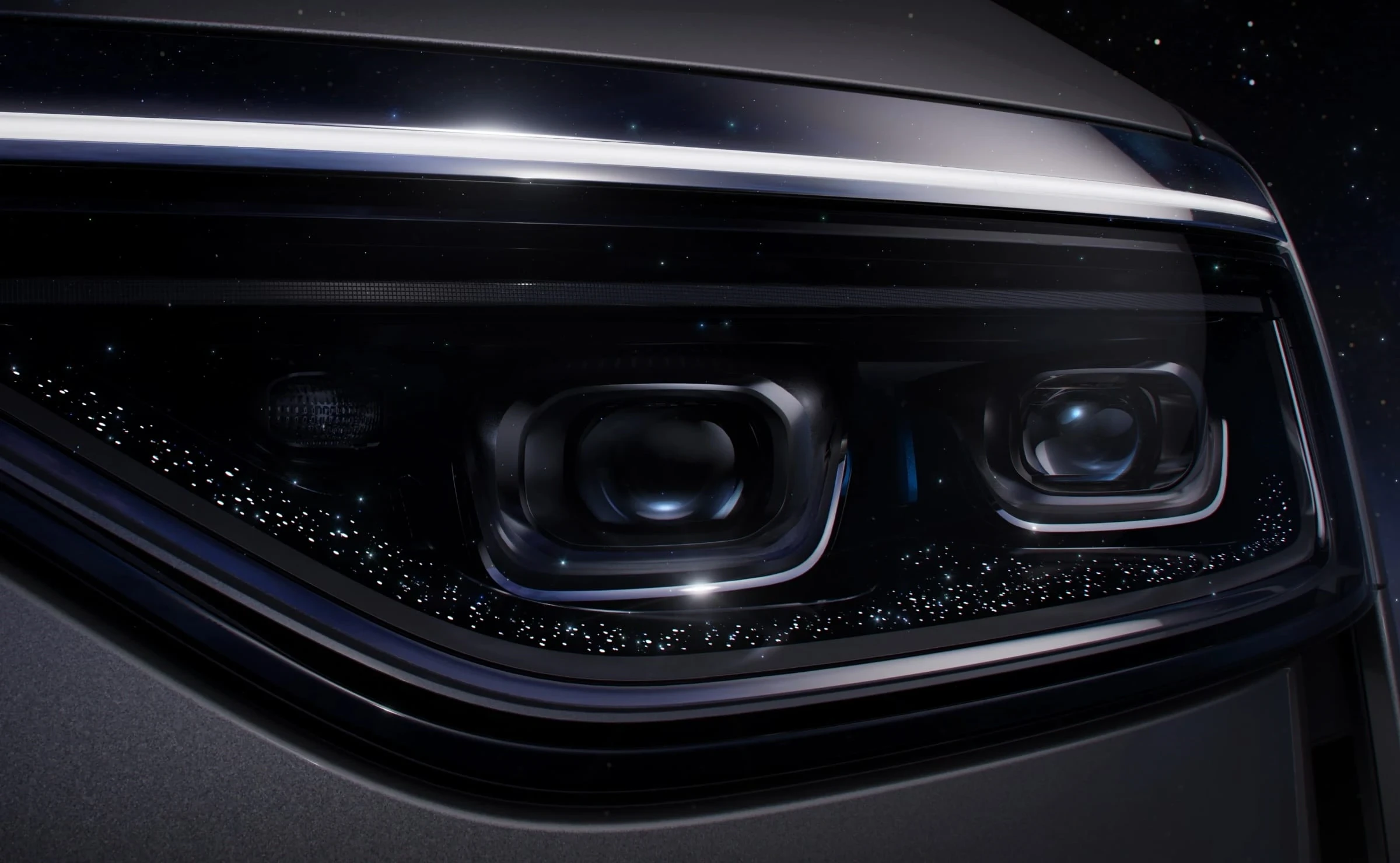 AITO M8 AWD headlights view