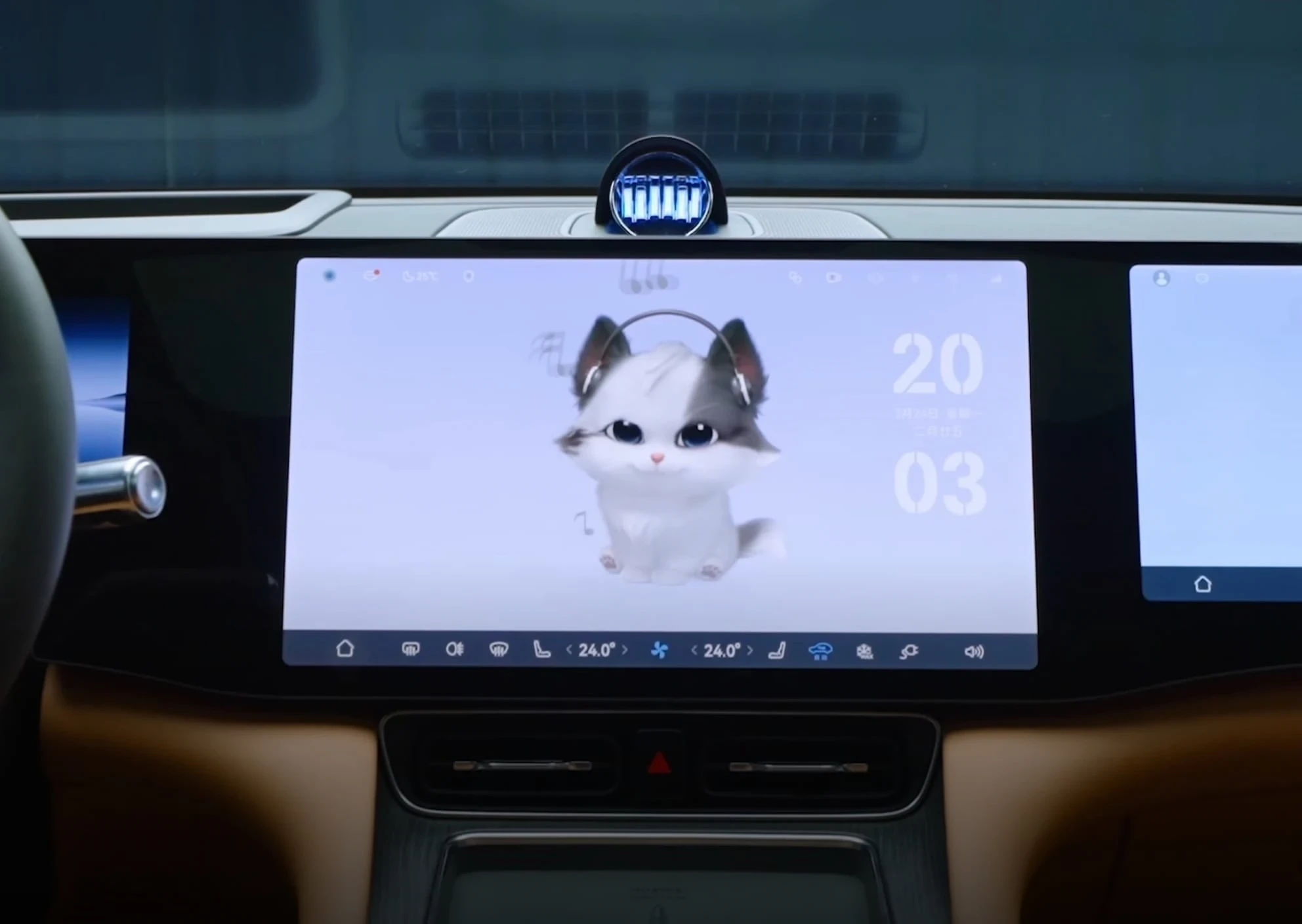 AITO M8 AWD screens view