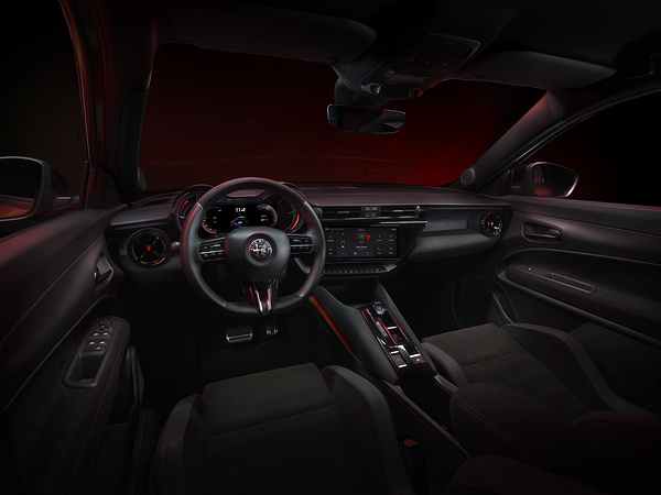 Alfa Romeo Junior Veloce interior view