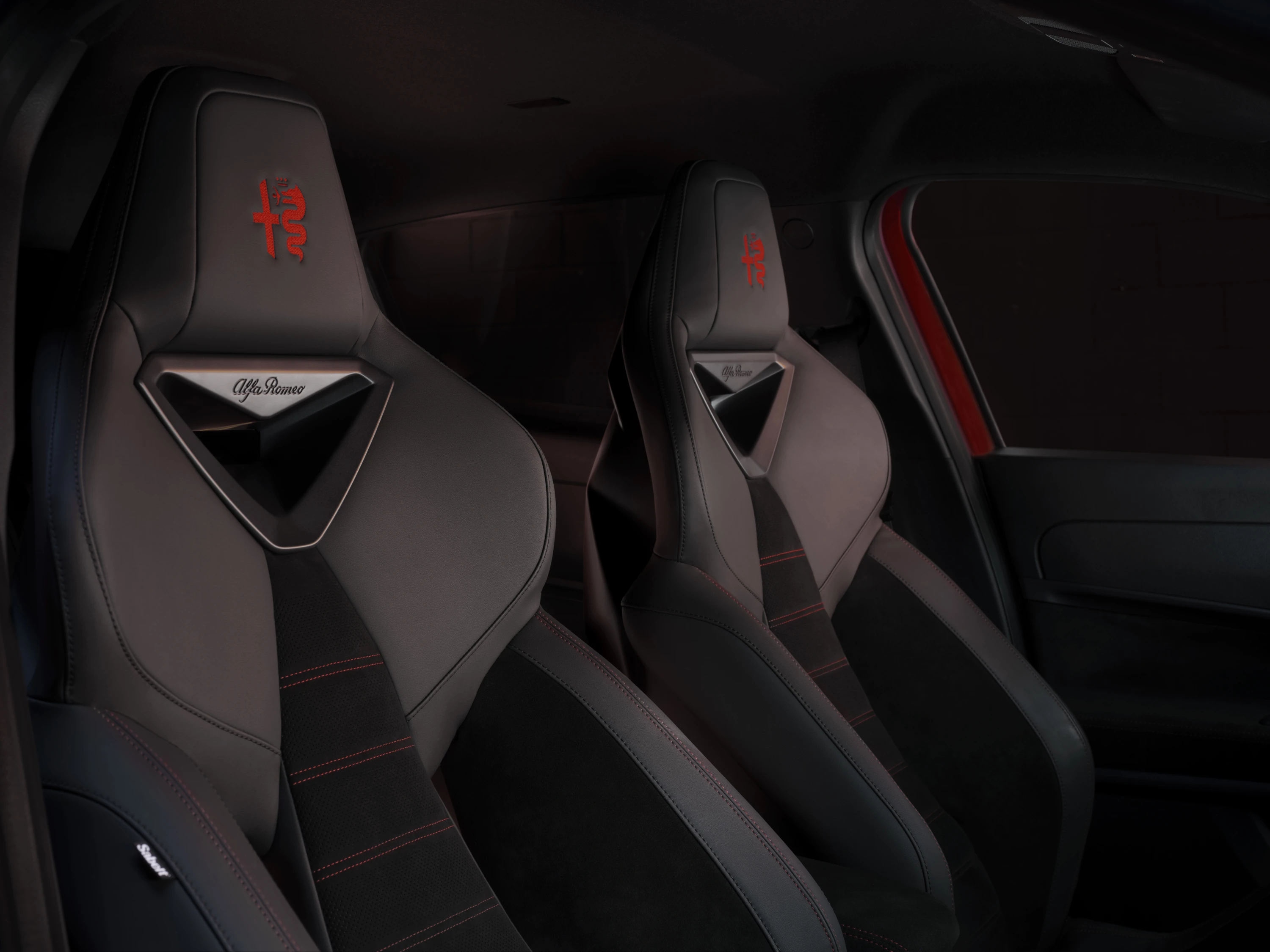 Alfa Romeo Junior Veloce frontseats view