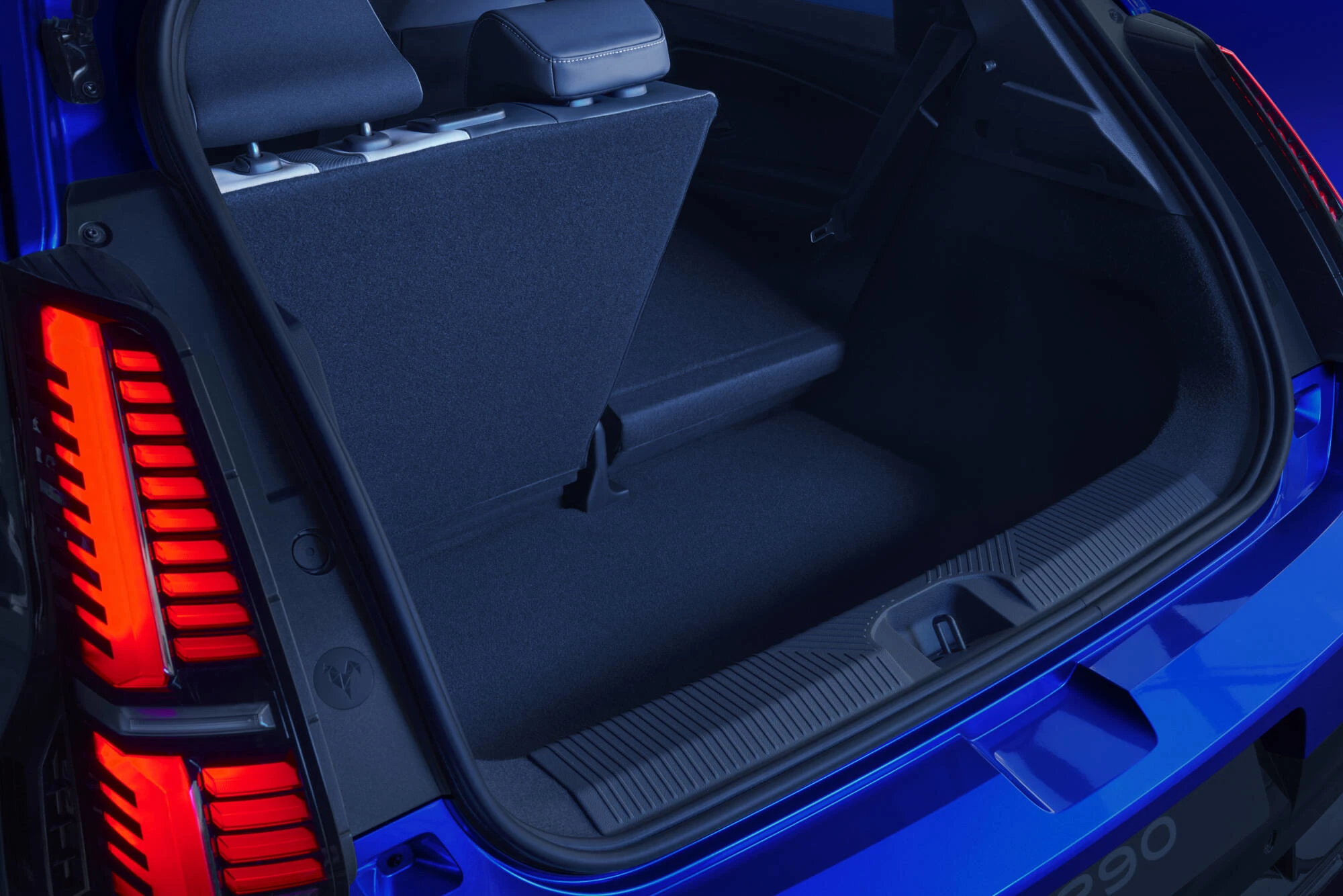 Alpine A290 GT trunk view
