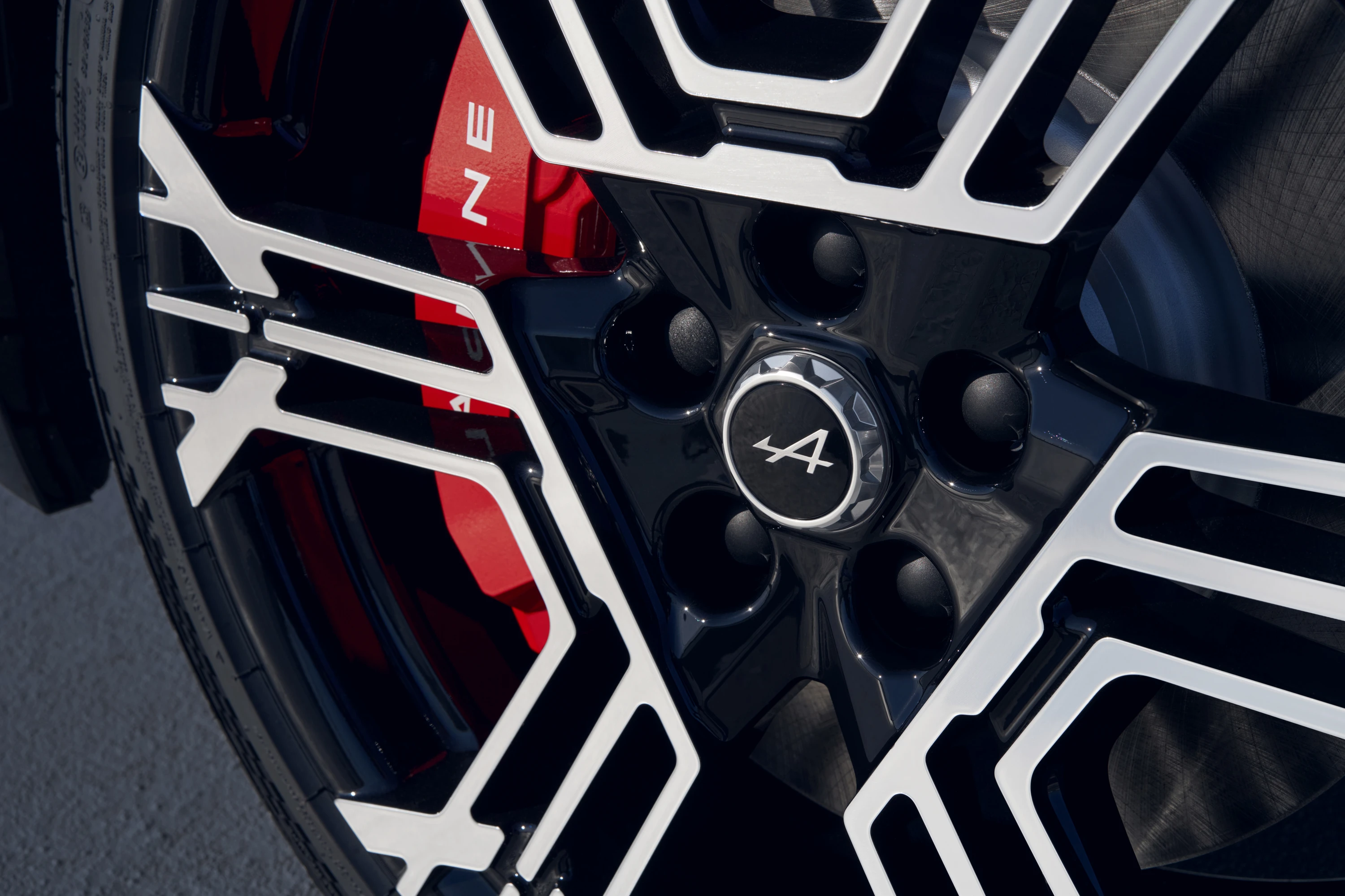 Alpine A390 GT details view