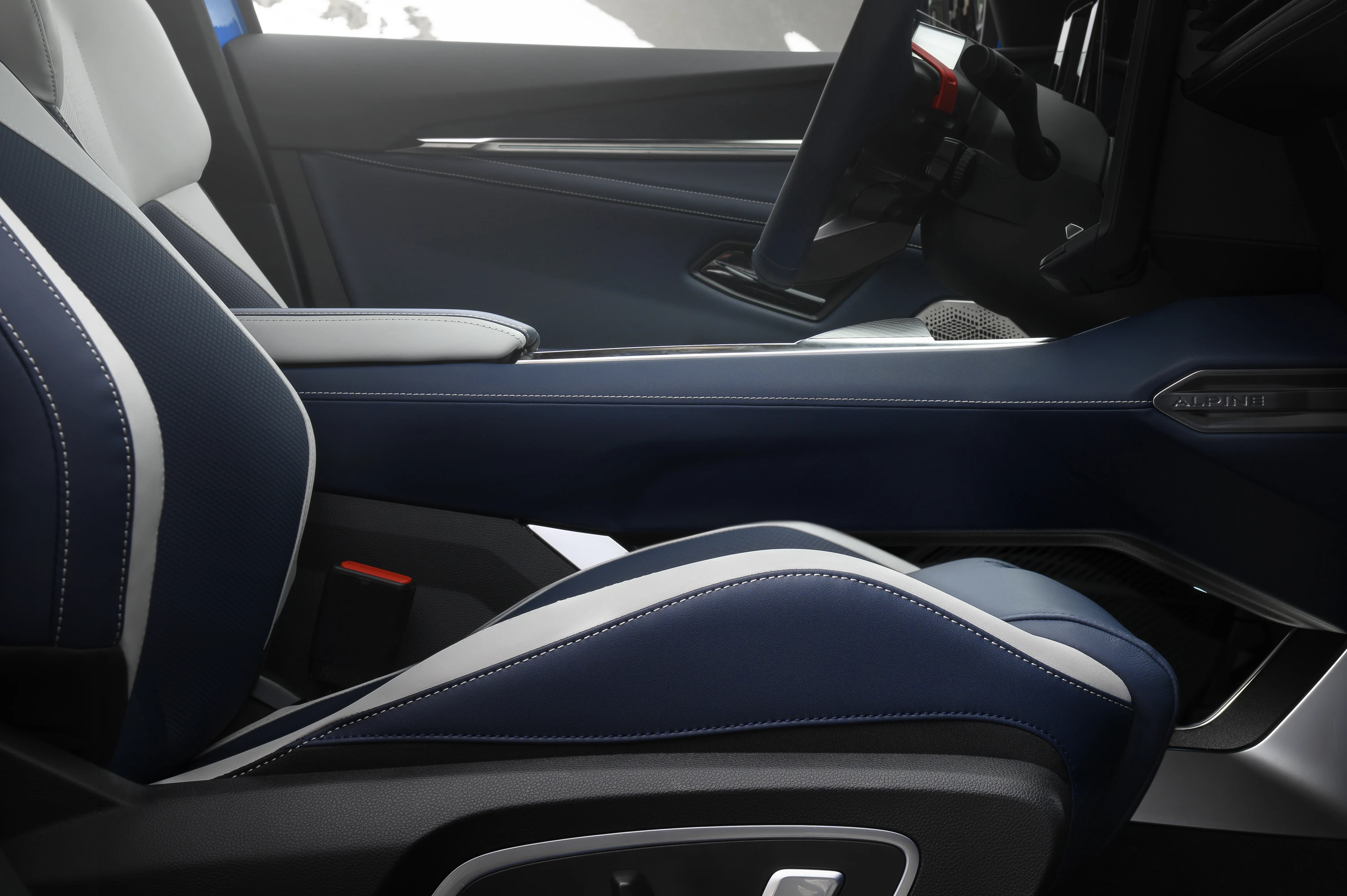 Alpine A390 GTS details view