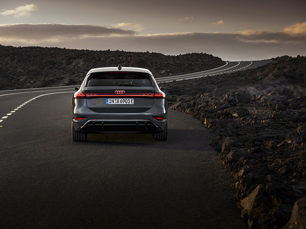 Audi A6 Avant e-tron performance exterior view