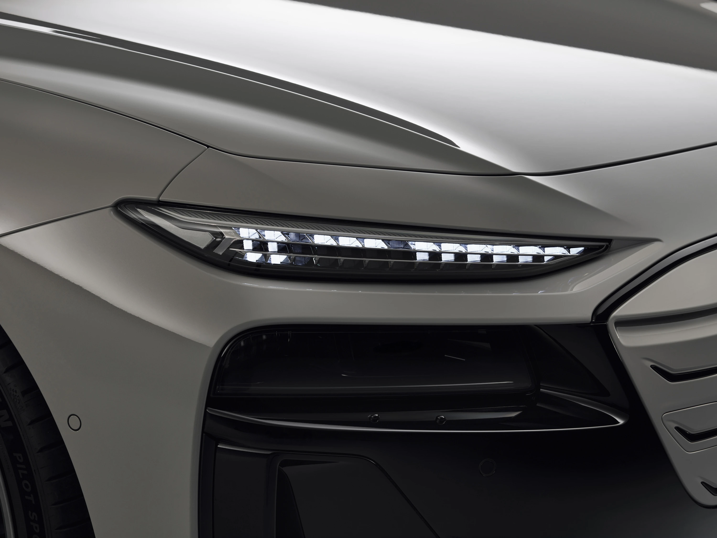 Audi A6 Sportback e-tron performance headlights view