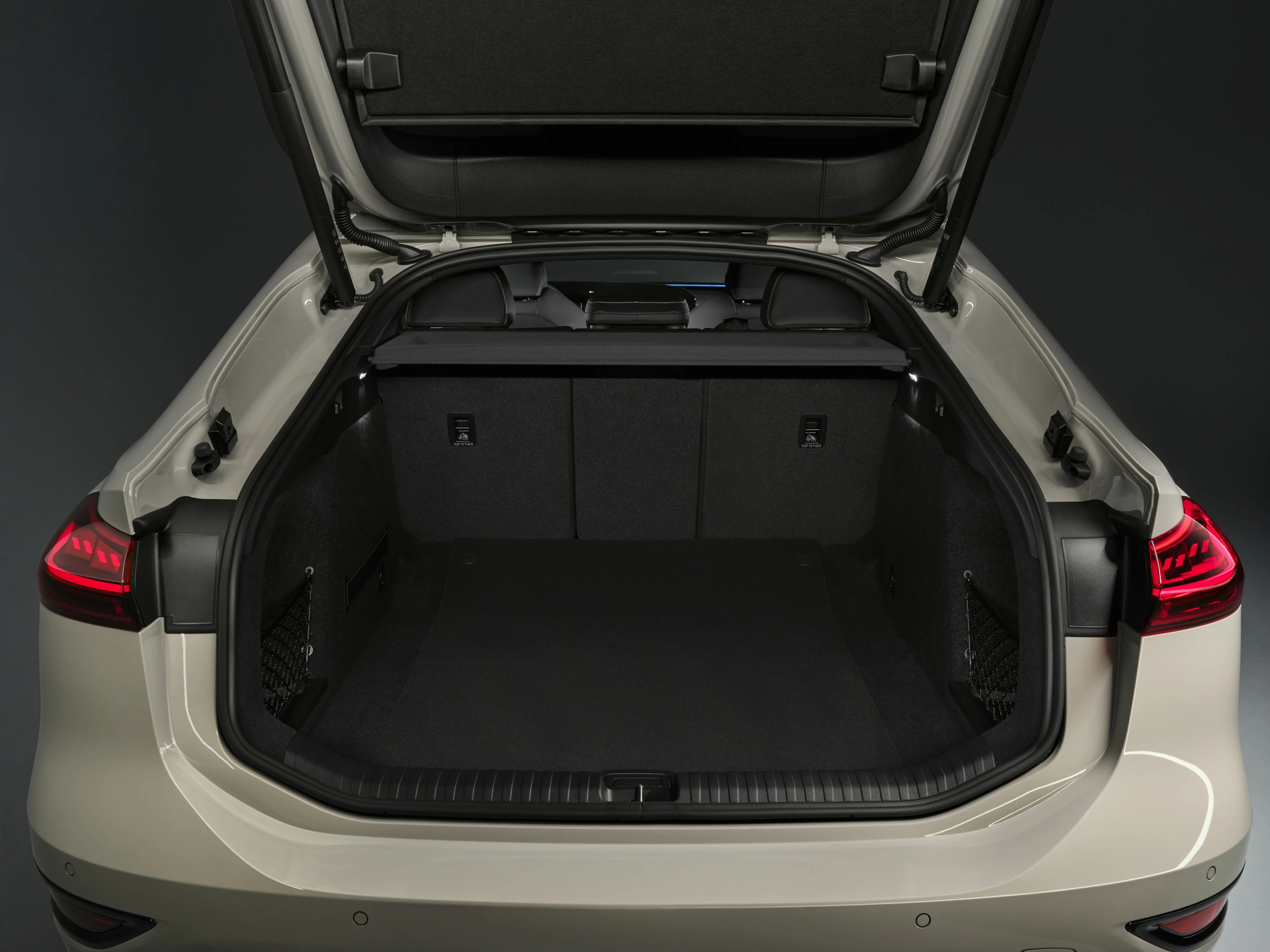 Audi A6 Sportback e-tron performance trunk view