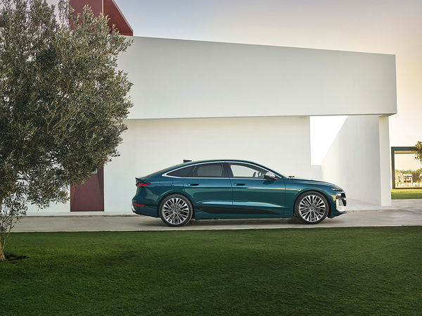 Audi S6 Sportback e-tron exterior view