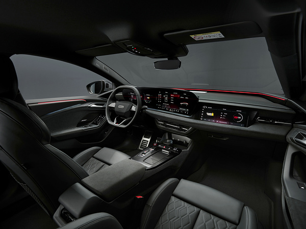 Audi S6 Sportback e-tron interior view