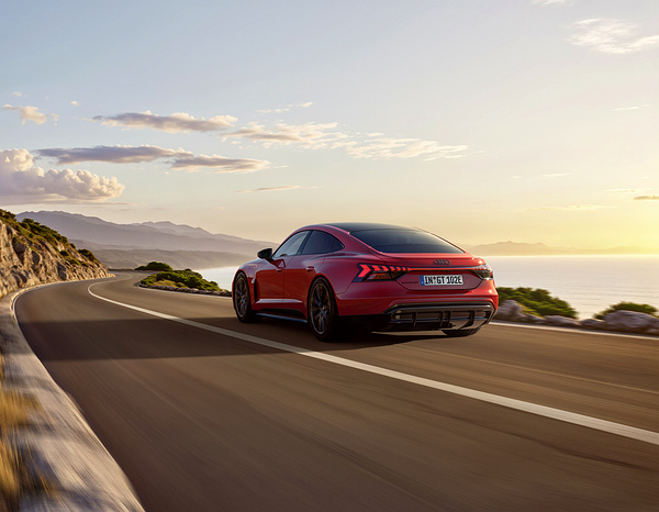 Audi e-tron GT exterior view