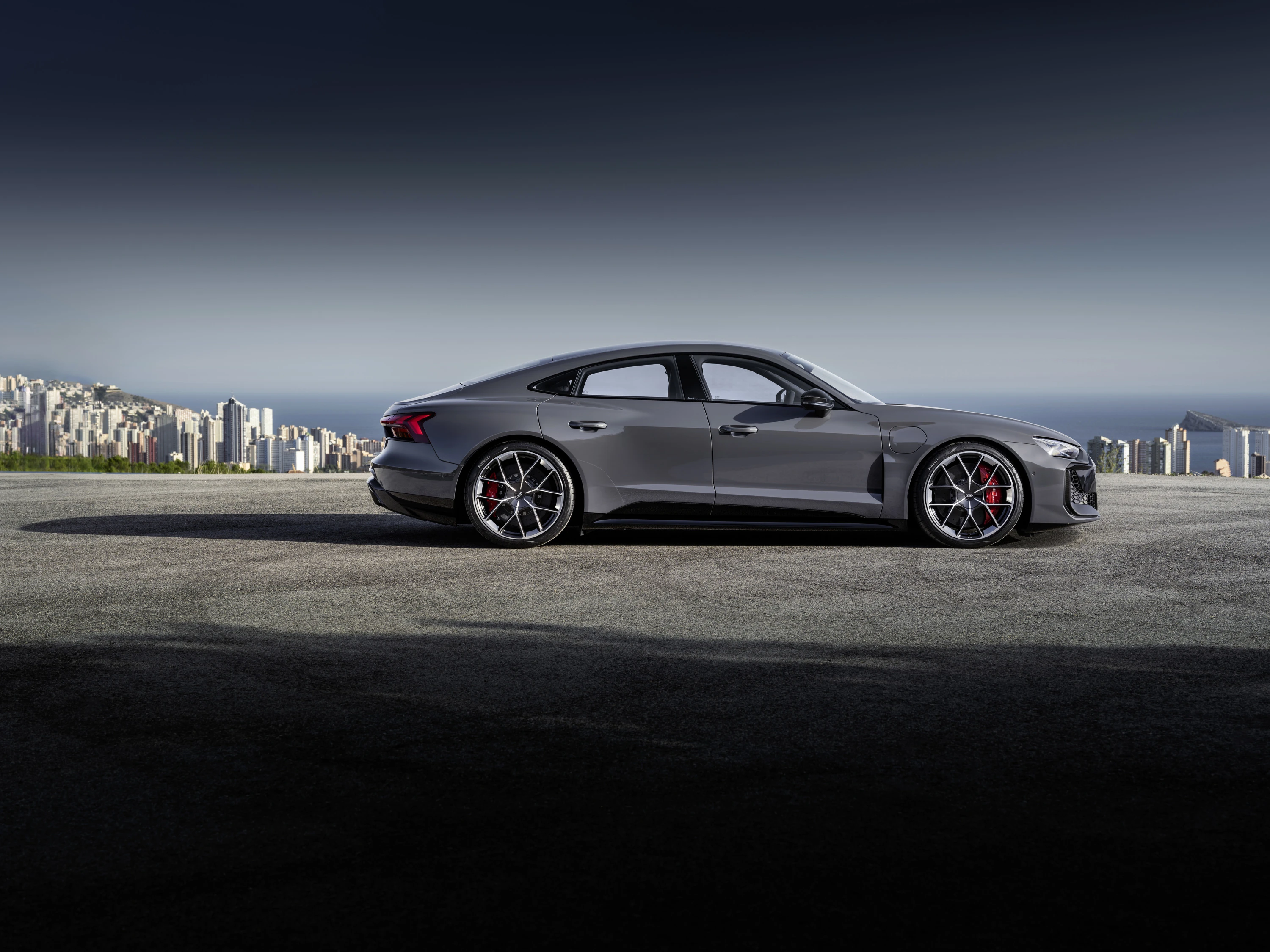 Audi RS e-tron GT exterior view