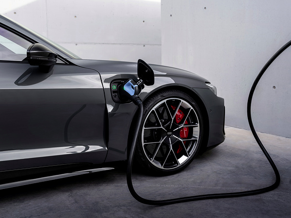 Audi RS e-tron GT chargeport view
