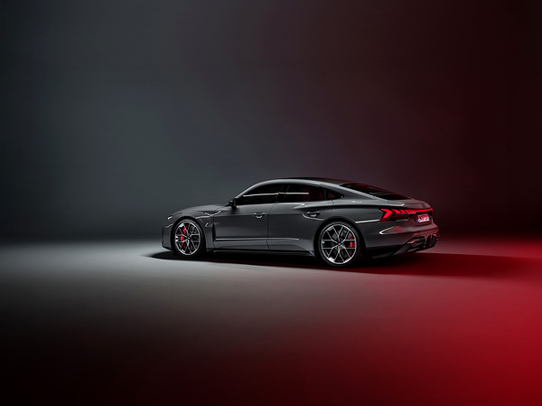 Audi RS e-tron GT exterior view