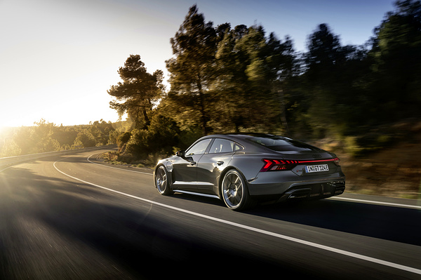 Audi RS e-tron GT exterior view