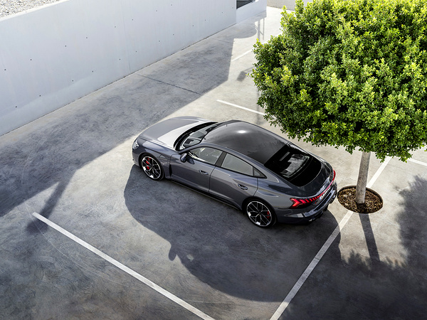 Audi RS e-tron GT exterior view