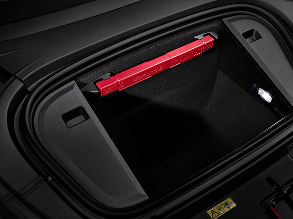 Audi RS e-tron GT frunk view