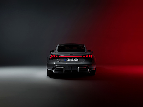 Audi RS e-tron GT rearlights view