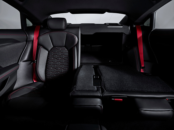 Audi RS e-tron GT trunk view