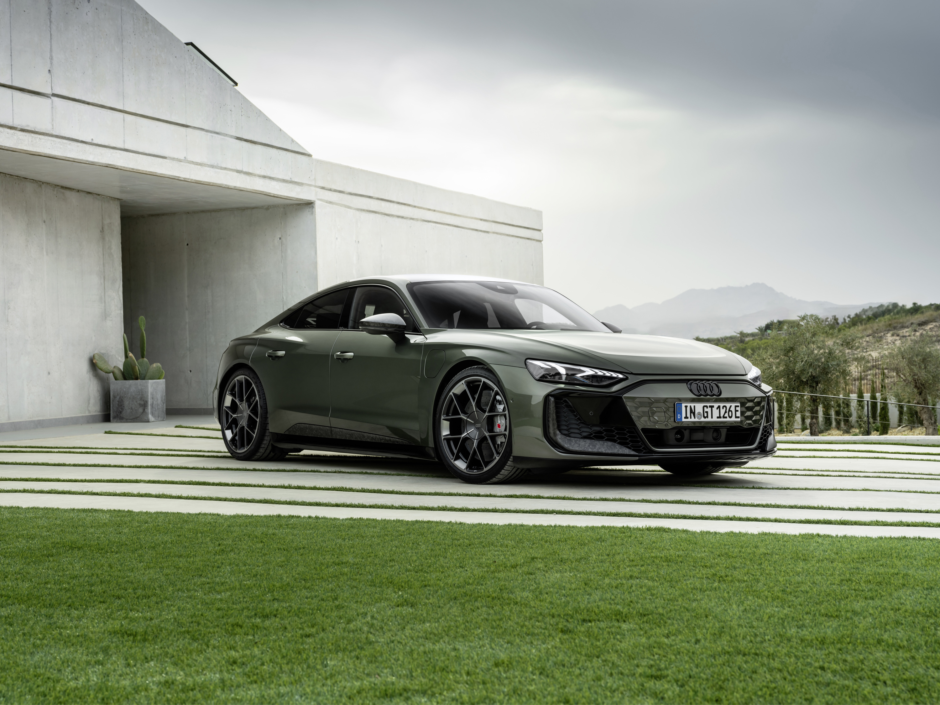 Audi RS e-tron GT performance electric vehicle variant
