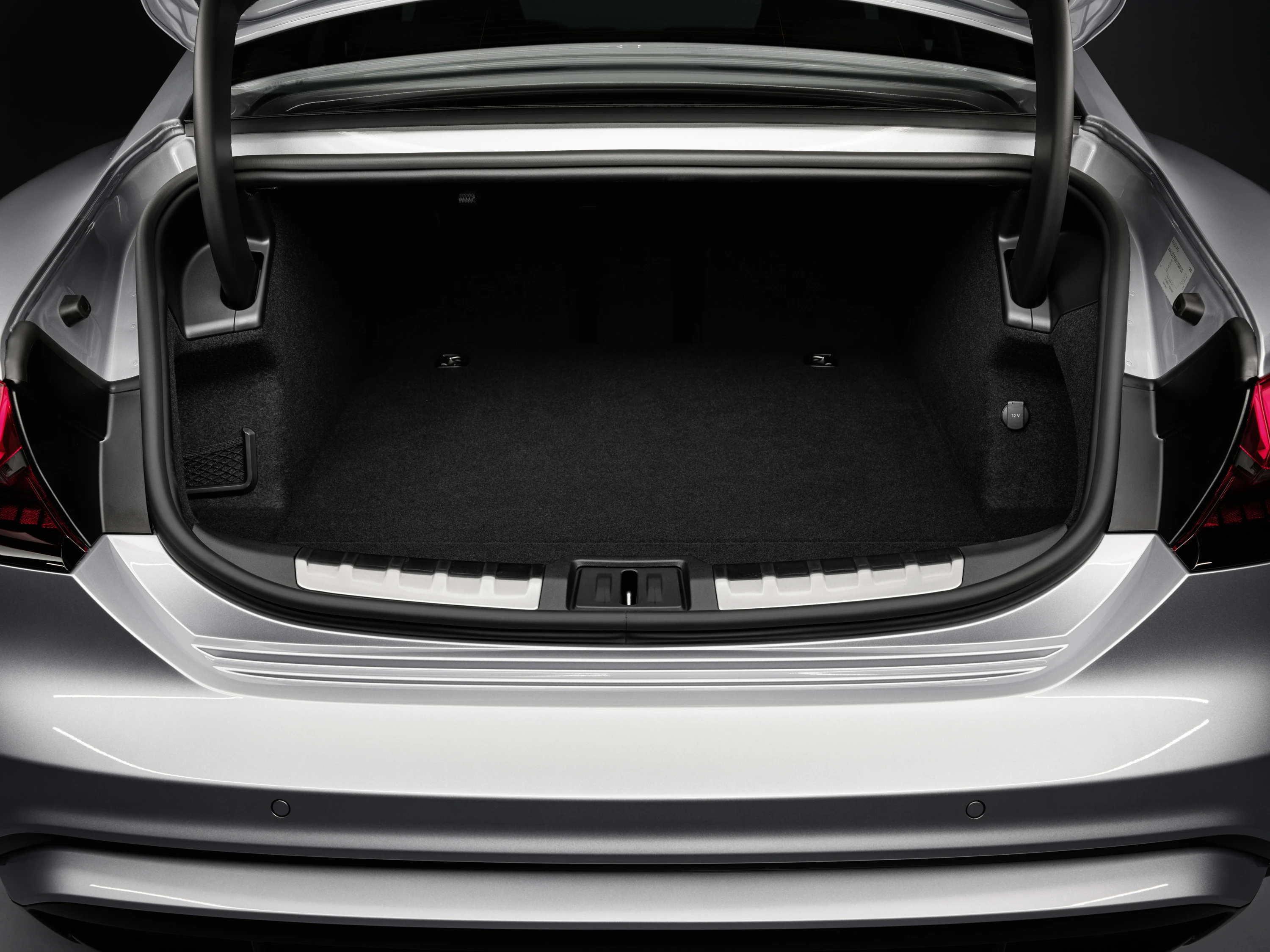 Audi S e-tron GT trunk view