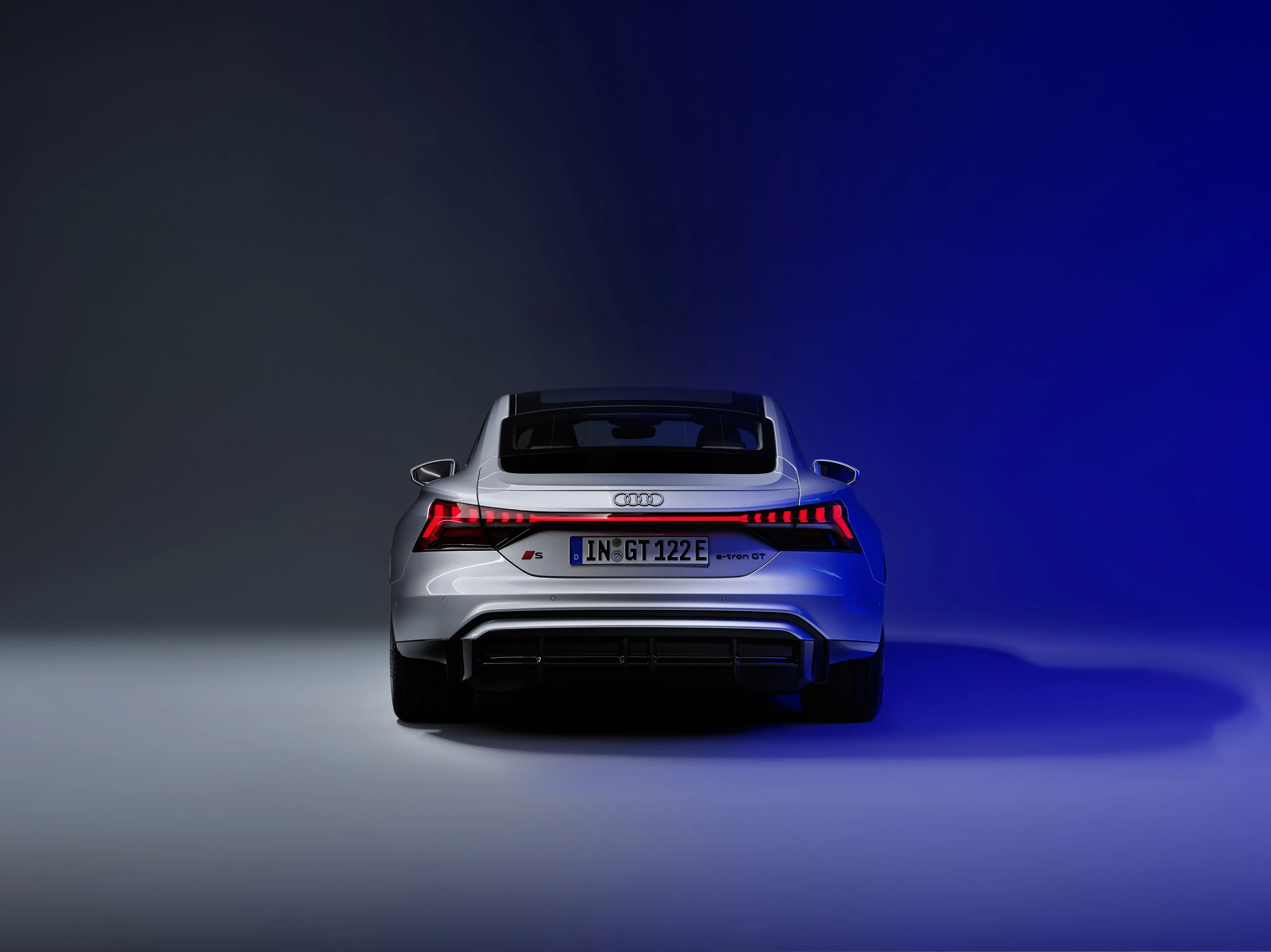 Audi S e-tron GT rearlights view