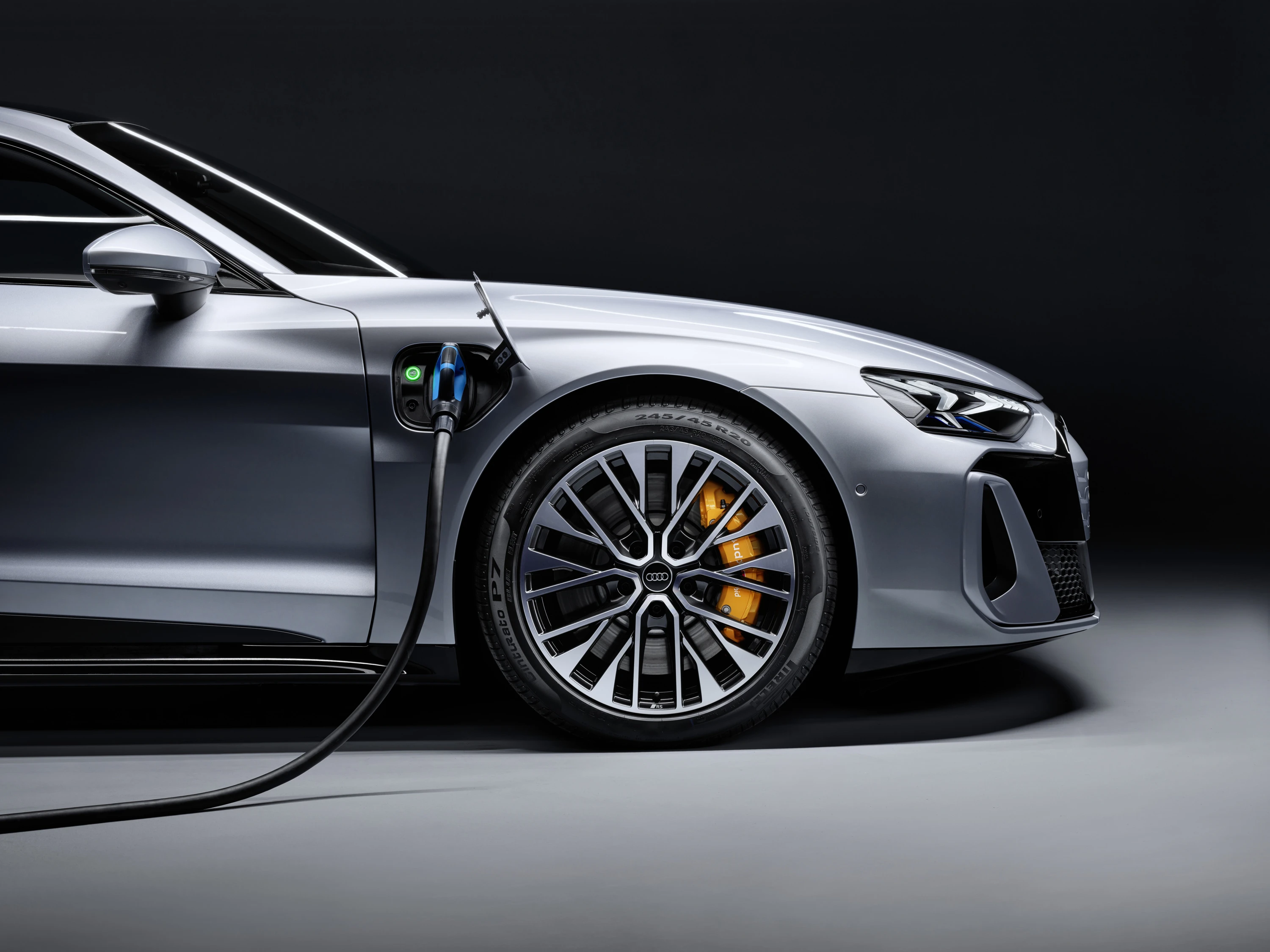 Audi S e-tron GT chargeport view
