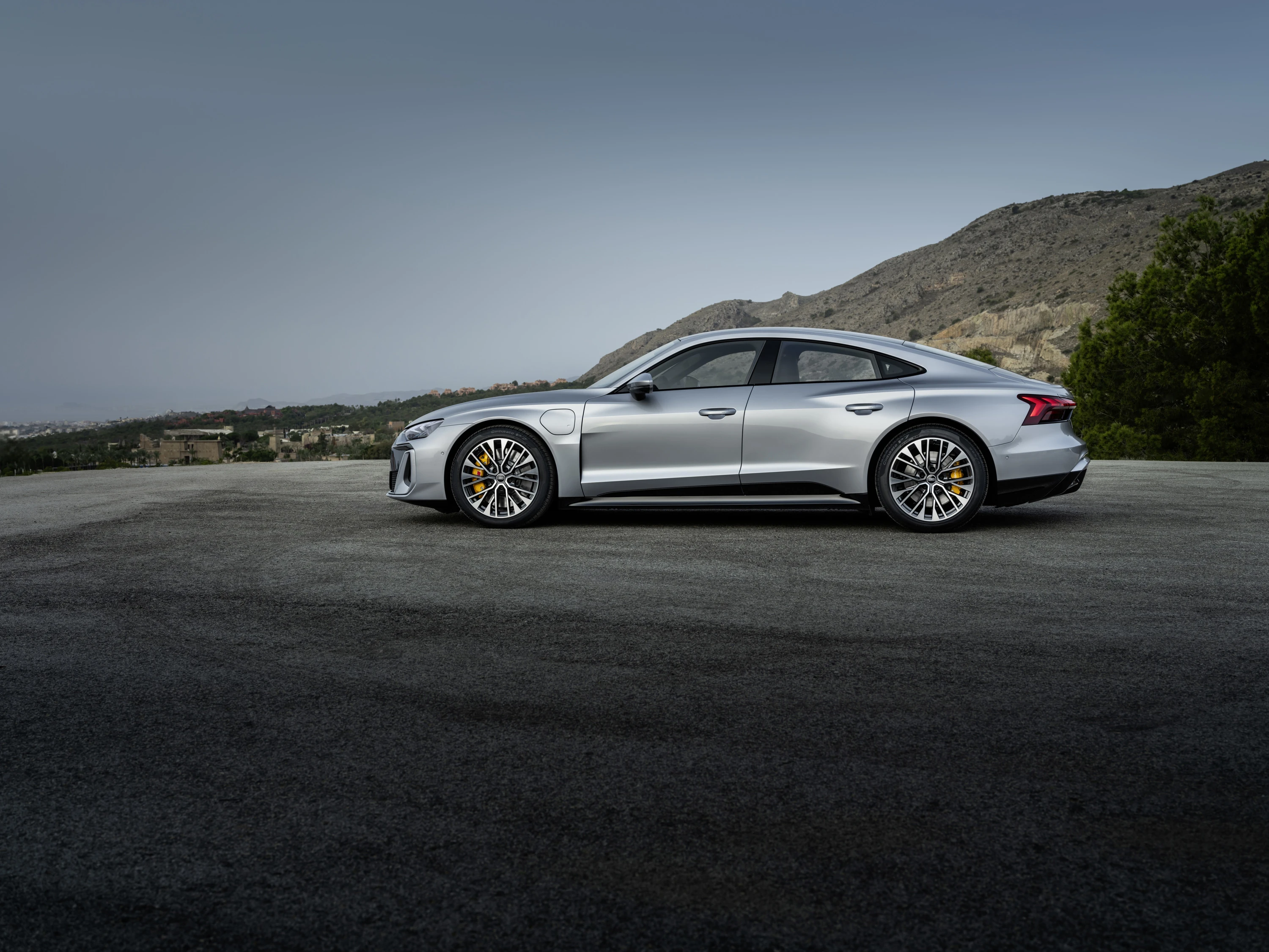 Audi S e-tron GT exterior view