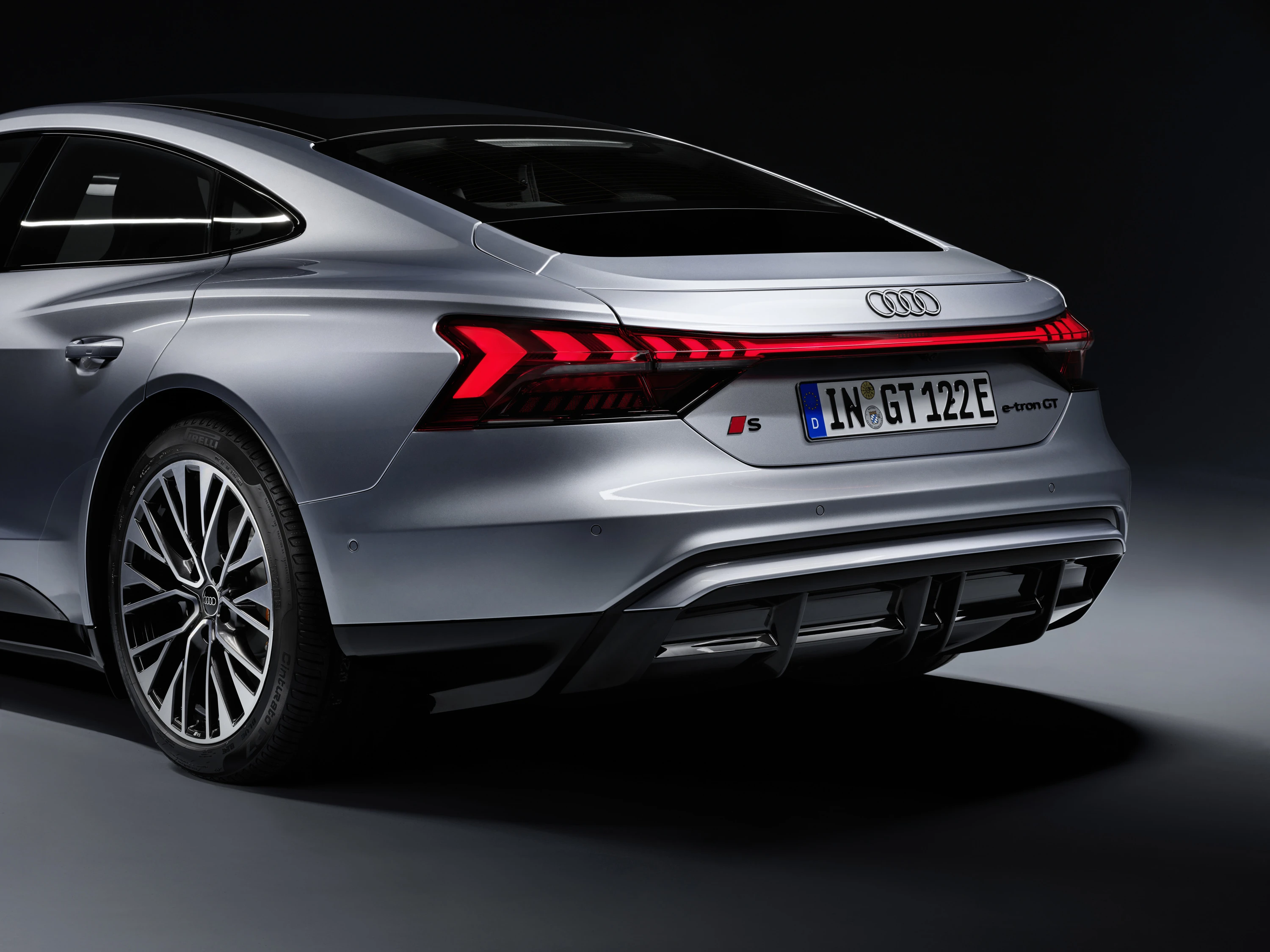 Audi S e-tron GT rearlights view