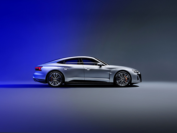 Audi S e-tron GT exterior view