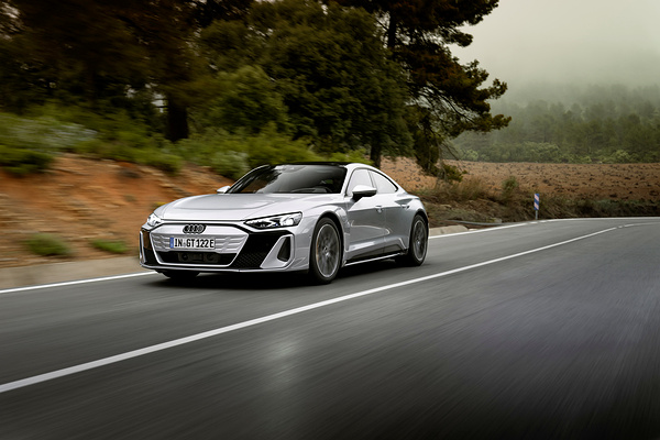 Audi S e-tron GT exterior view