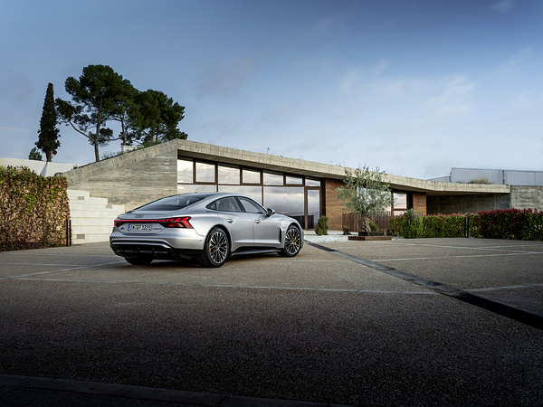 Audi S e-tron GT exterior view