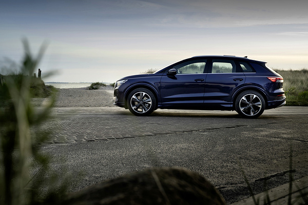 Audi Q4 35 e-tron exterior view
