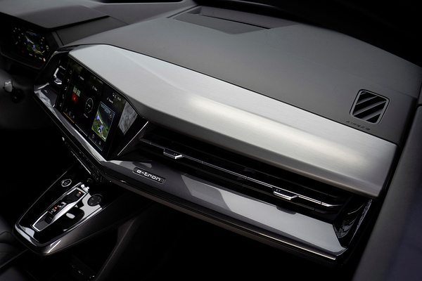 Audi Q4 35 e-tron interior view