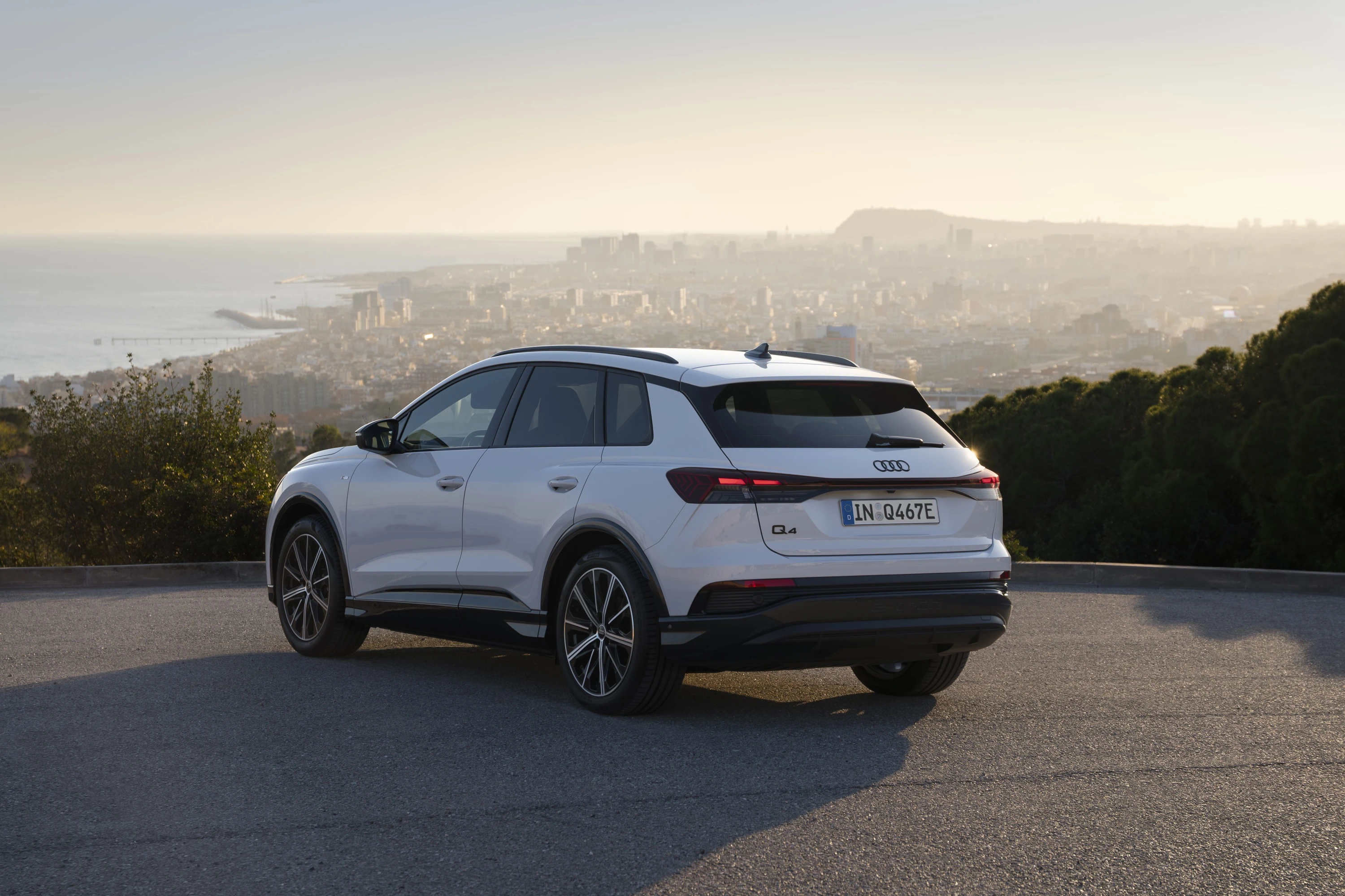 Audi Q4 40 e-tron exterior view