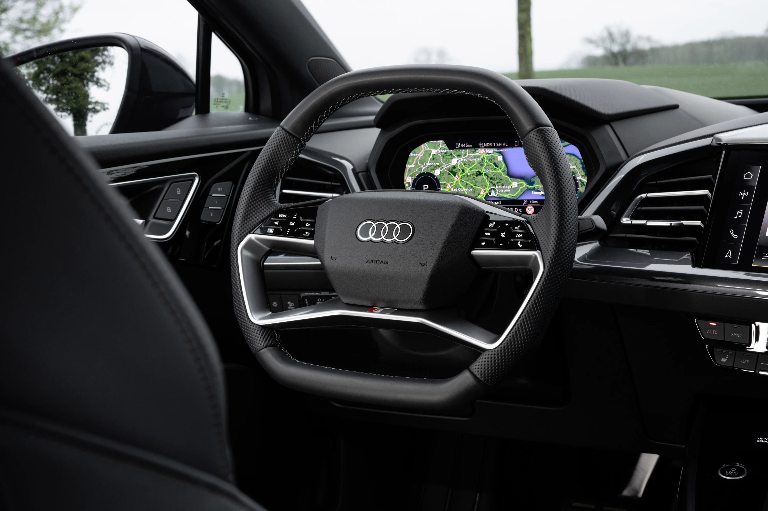 Audi Q4 40 e-tron steeringwheel view