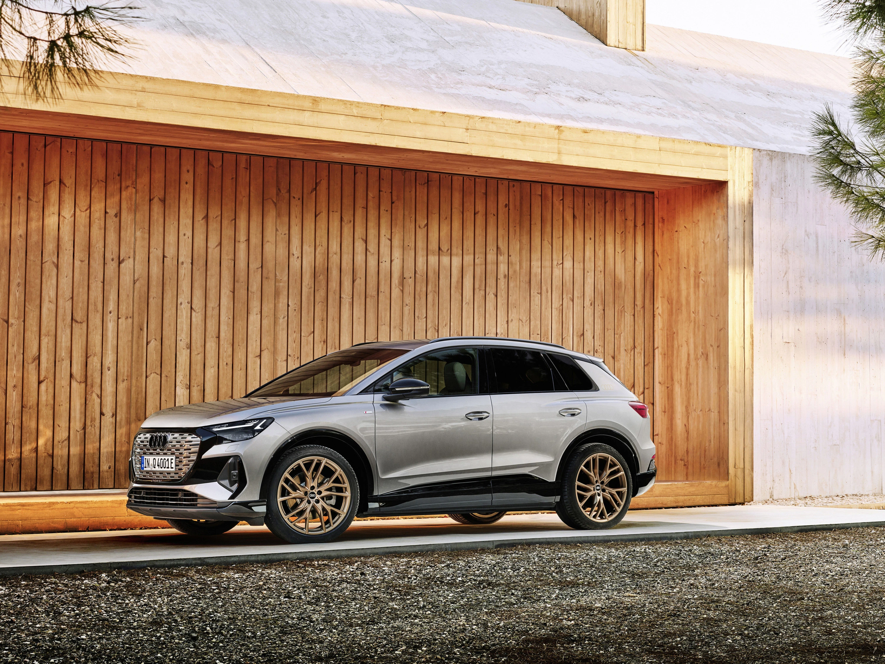 Audi Q4 45 e-tron exterior view