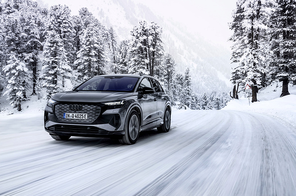Audi Q4 45 e-tron quattro (GEN1) electric suv