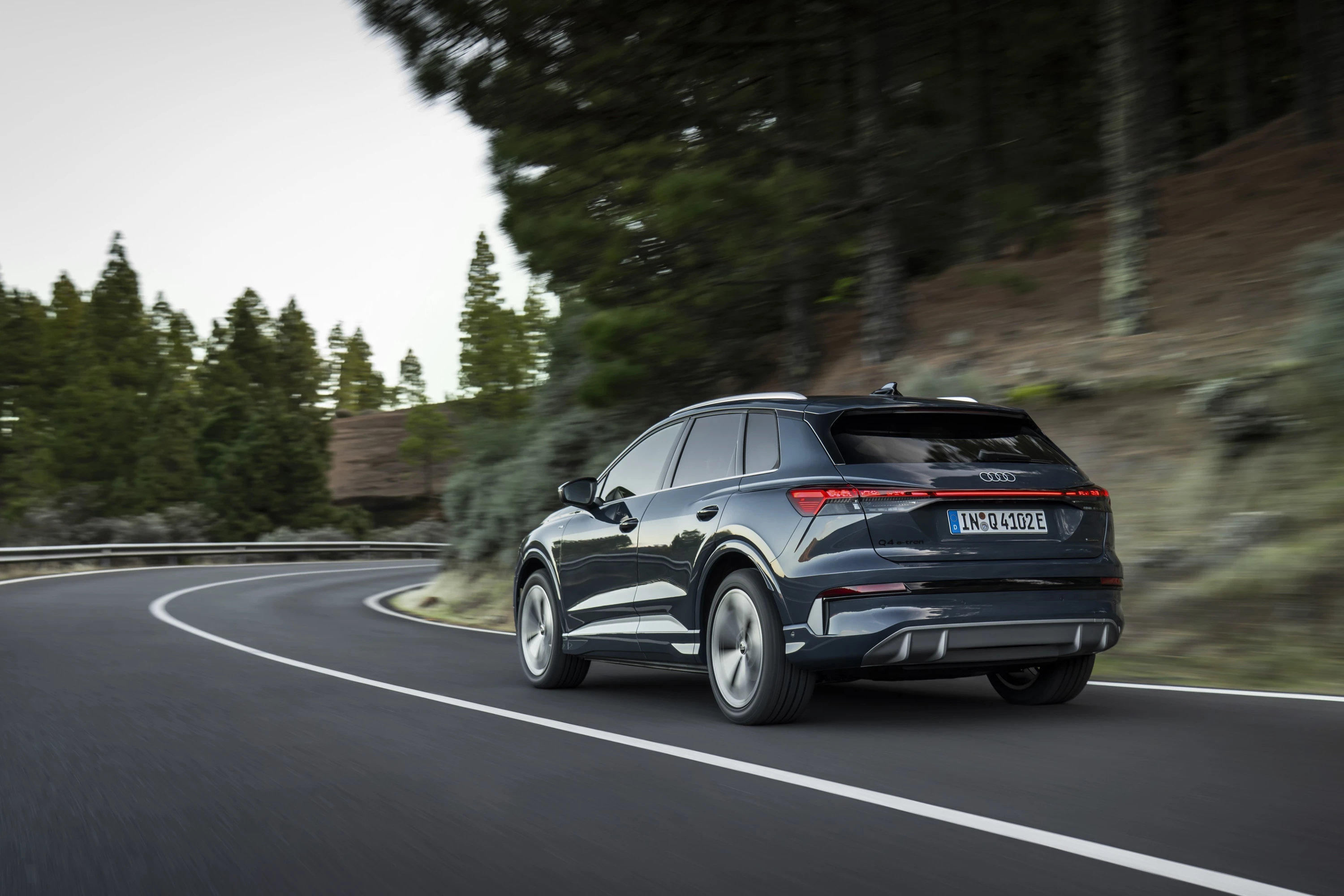 Audi Q4 e-tron performance exterior view
