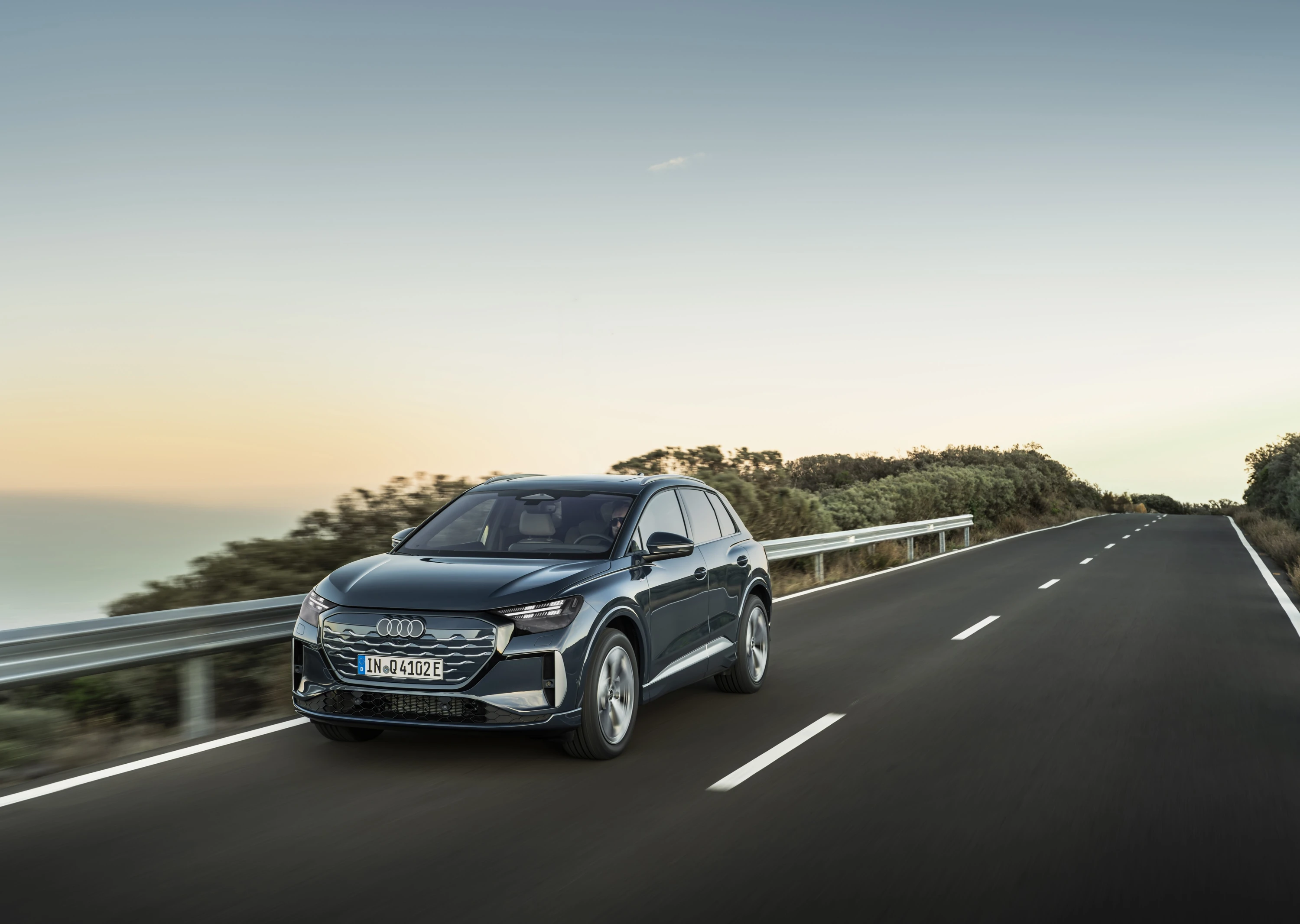 Audi Q4 e-tron quattro performance exterior view