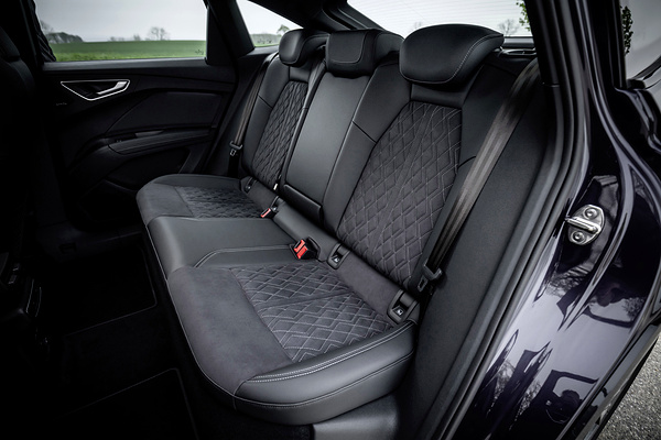 Audi Q4 Sportback 55 e-tron quattro secondrowseats view