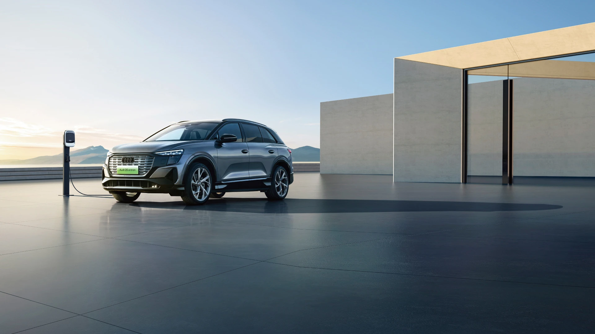 Audi Q5 e-tron 50 quattro exterior view