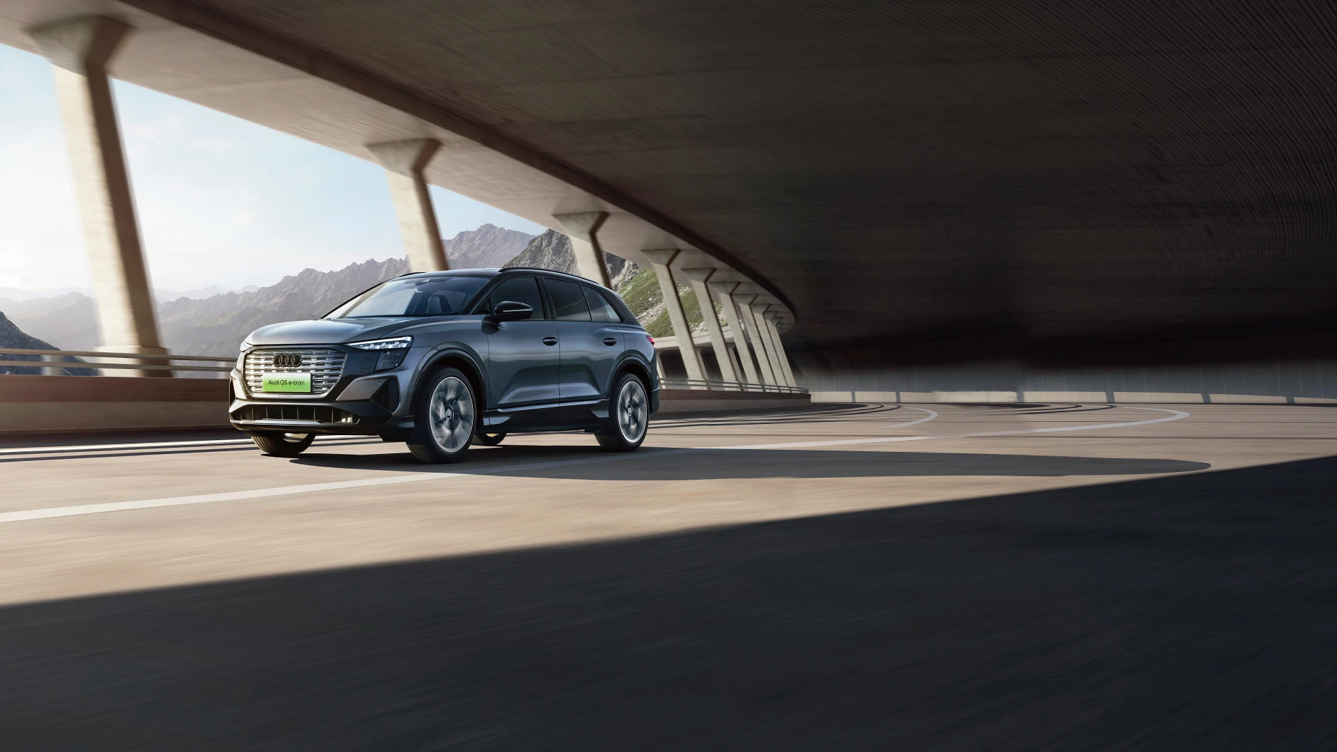 Audi Q5 e-tron 50 quattro exterior view