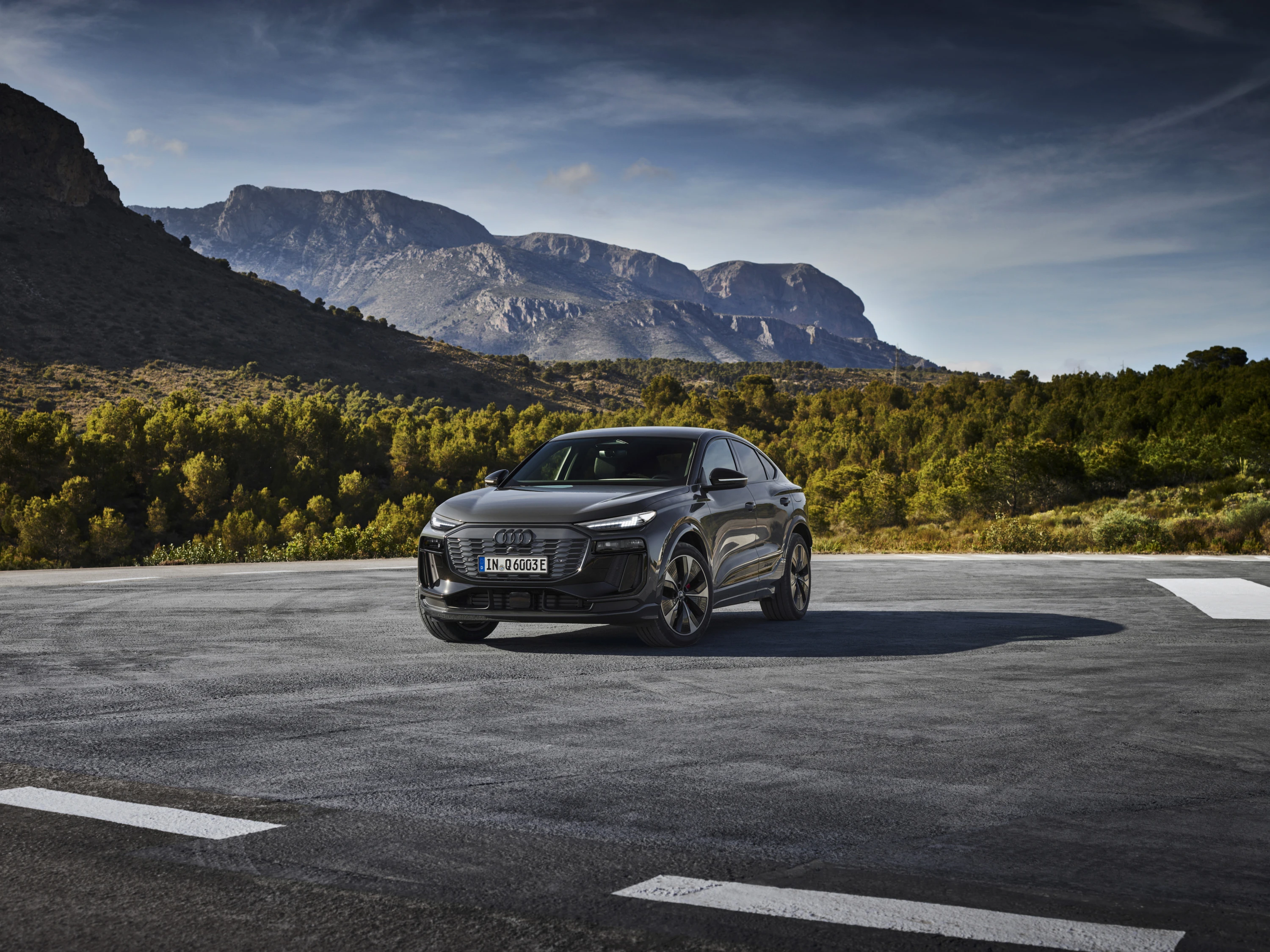 Audi Q6 Sportback e-tron exterior view