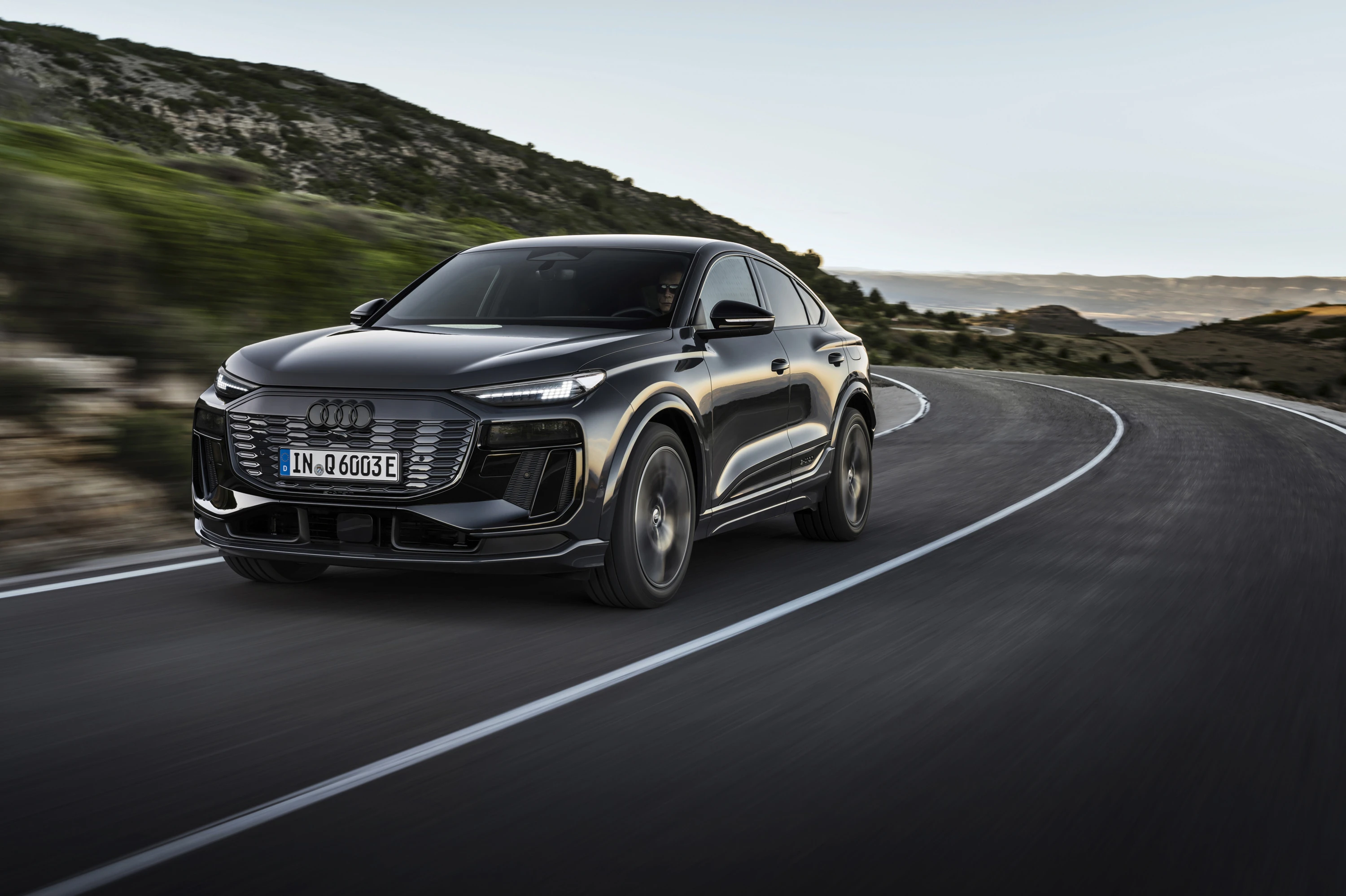 Audi Q6 Sportback e-tron performance dynamic view