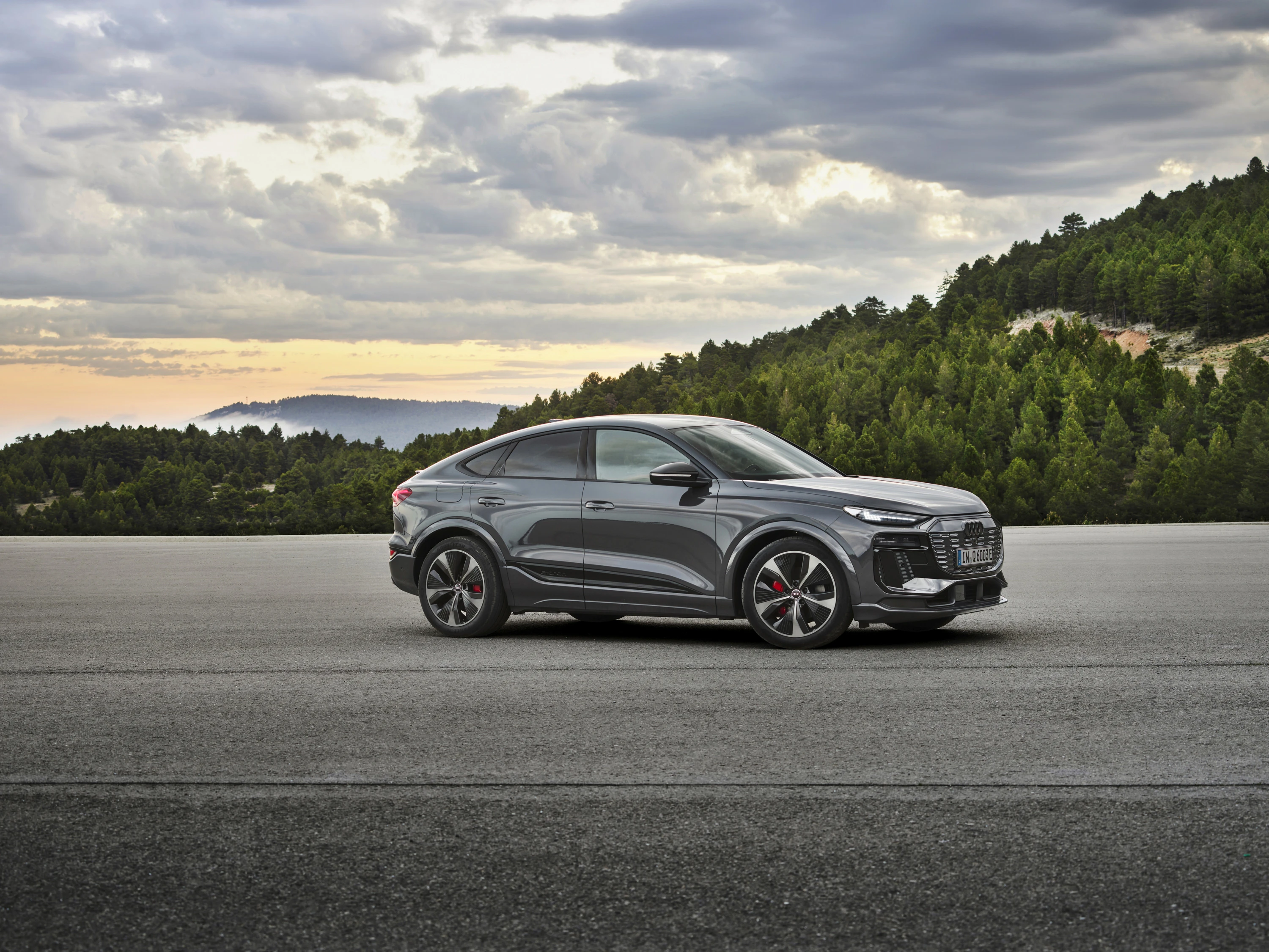 Audi Q6 Sportback e-tron performance exterior view