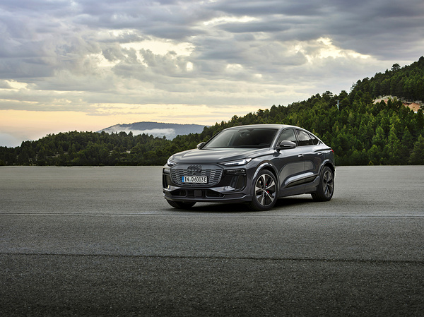 Audi Q6 Sportback e-tron performance exterior view