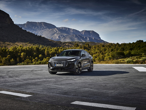 Audi Q6 Sportback e-tron performance exterior view