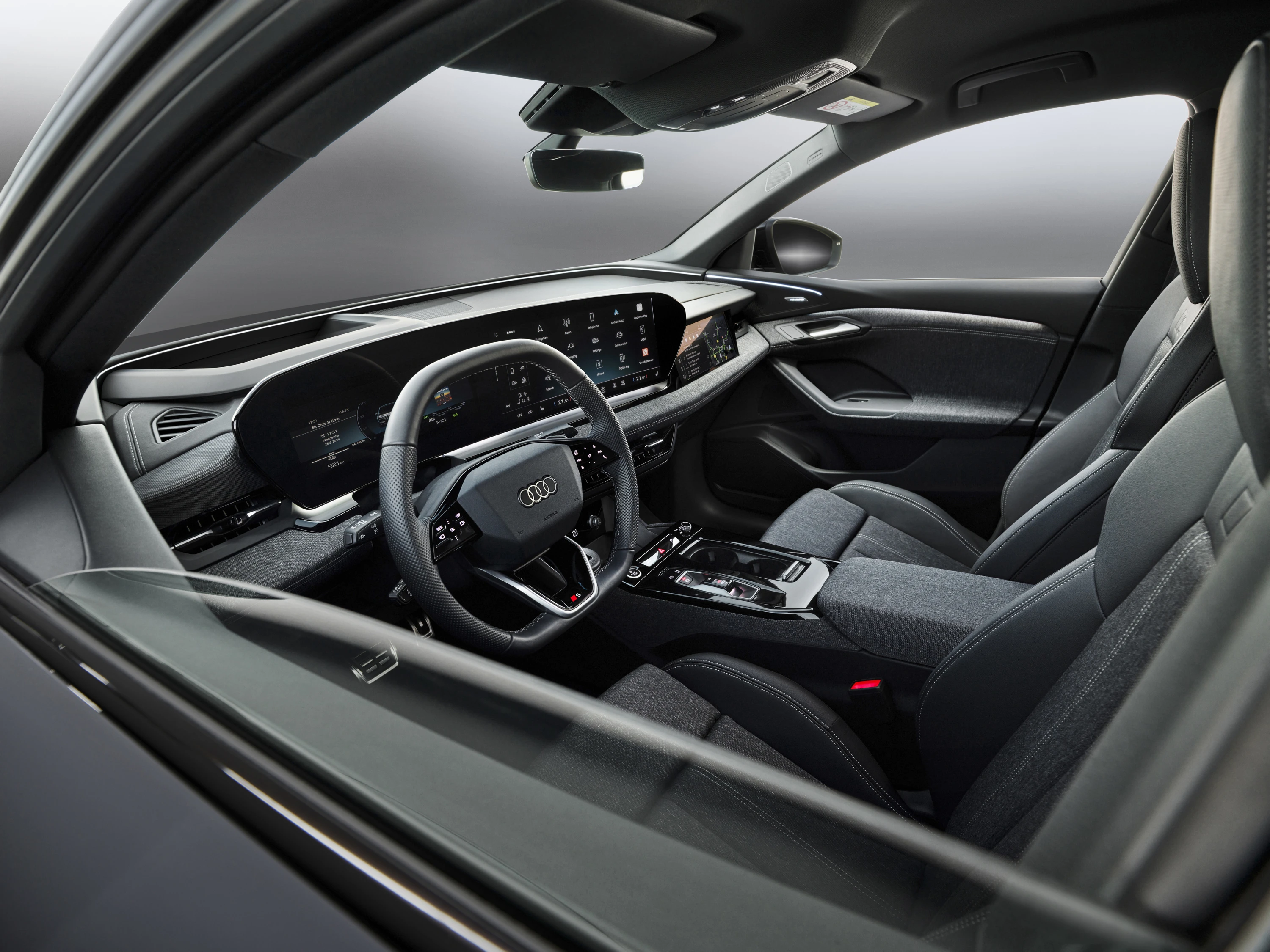 Audi Q6 Sportback e-tron quattro screens view